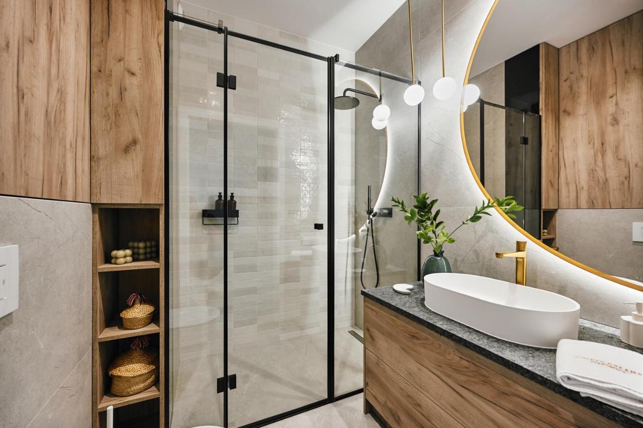 Golden Dreams Luxury Apartment 81 كراكوفيا المظهر الخارجي الصورة