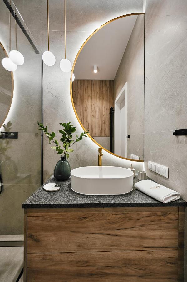 Golden Dreams Luxury Apartment 81 كراكوفيا المظهر الخارجي الصورة